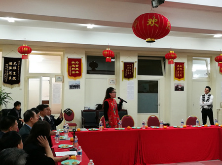 歌舞团担纲,包括著名男高音歌唱家阎维文,国家一级演员蔡国庆,杨九红