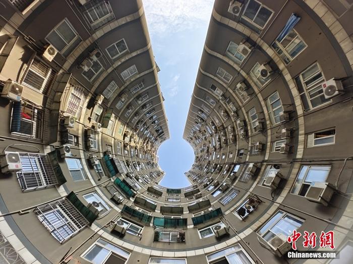 武汉“天空之钥”藏身写字楼 吸引市民前来打卡