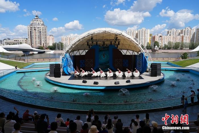 哈萨克斯坦阿斯塔纳庆祝首都日