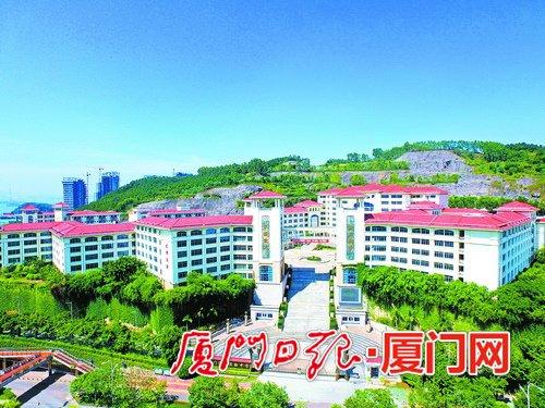 美丽的海沧实验中学.