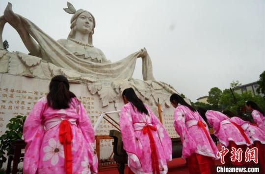 弘扬嫘祖文化 湖北远安嫘祖文化旅游节开幕-中国侨网