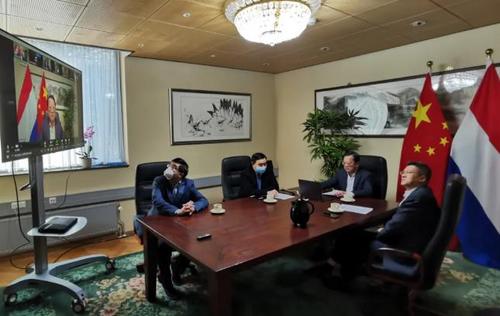 中国侨网图片来源：中国驻荷兰大使馆网站