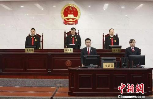 中国侨网图为宣判的现场　钟欣　摄
