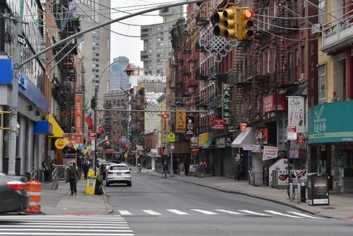 中国侨网昔日热闹的曼哈顿华埠，如今相当冷清。(美国《世界日报》/颜嘉莹 摄)