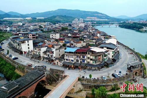 航拍福建唯一城堡式古镇贡川