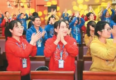 中国侨网汉语教师志愿者岗前培训结业仪式在北京语言大学举行