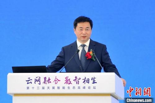 中国侨网中国电信董事长柯瑞文发表主旨演讲 岳殿新 摄