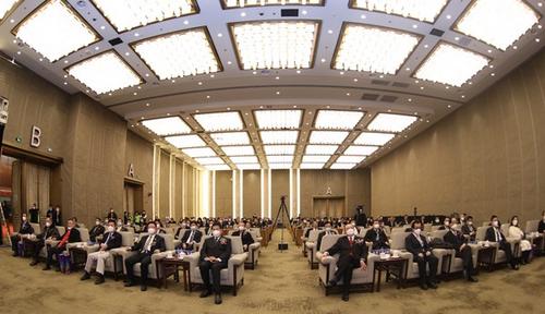中国侨网1月8日,由天下潮商经济年会理事会、天下潮商传媒集团主办,中国侨网、中新经纬联合主办的2023(第六届)天下潮商经济年会在北京举行。 主办方供图