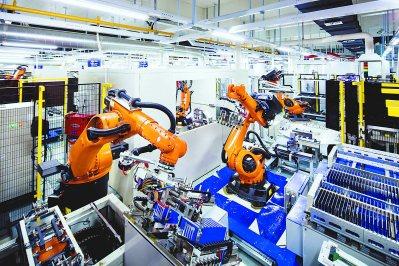 宁德时代新能源科技有限公司自动化电池模组生产车间  东轩 摄