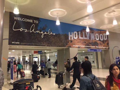 被遣返回中国。律师表示,赴美的亲属邀请信和