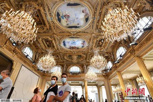 欧洲遗产日 巴黎爱丽舍宫向公众开放