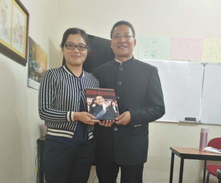 厄瓜多尔思源中国语学校欢送外派教师任满回国 中国侨网