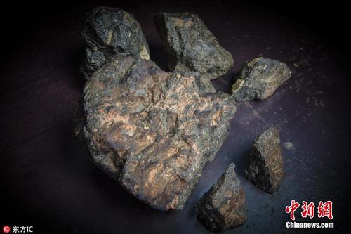 世界最大月球陨石将拍卖 重达5.5公斤