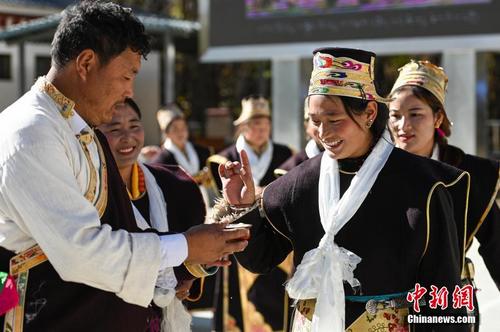 西藏林芝：传统民俗庆工布新年