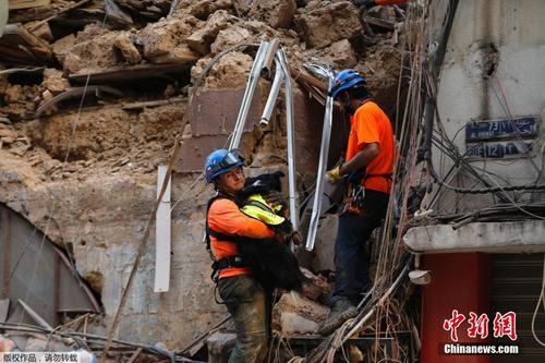 贝鲁特爆炸后一个月 救援人员废墟中发现生命迹象 