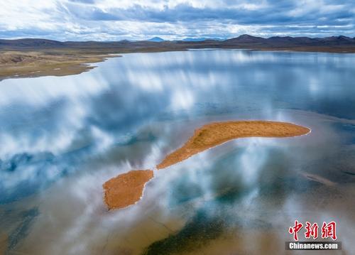 青藏线湿地风光壮美
