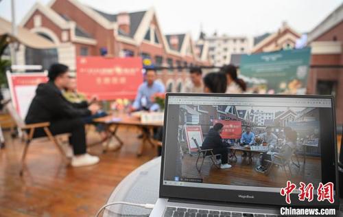 畅谈现场直播海外　潘聪聪 供图