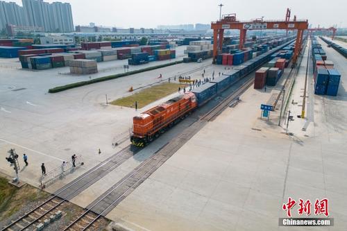 中欧班列（郑州）十年累计开行超8000列