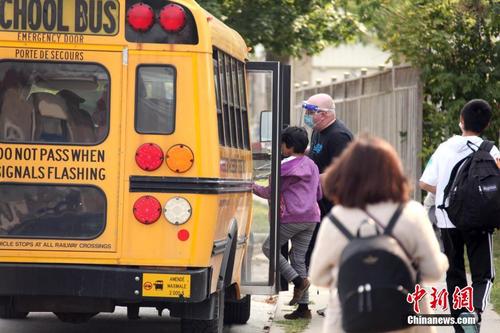 多伦多公立小学分批次开学 恢复课堂教学