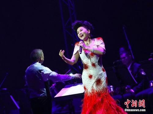 “东方夜莺”在悉尼举办上海老歌独唱音乐会