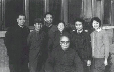 在叶剑英伯伯身边