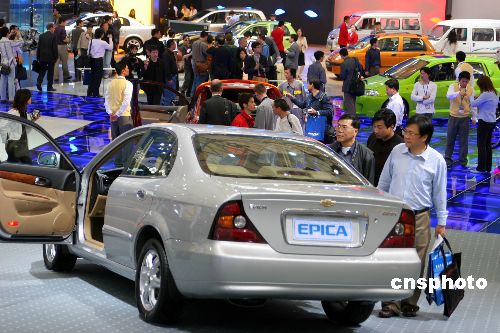 中国最贵大型客车 U61P1T68D13366F1023DT20060117094358.jpg