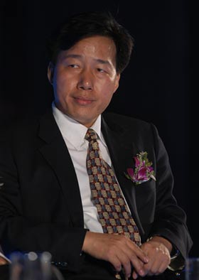 张建国董事长_董事长办公室图片