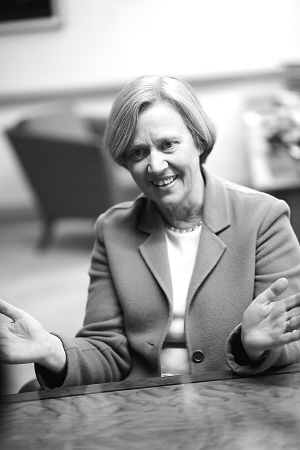 2006年04月10日 15:04 普林斯顿大学校长雪莉·蒂尔曼.