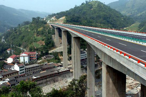 西汉高速公路即将全线通车(组图)