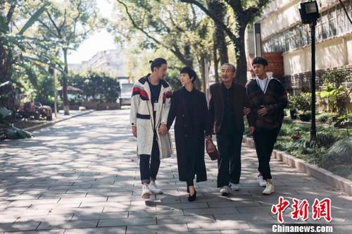 中国侨网《温州三家人》剧照。主办方供图
