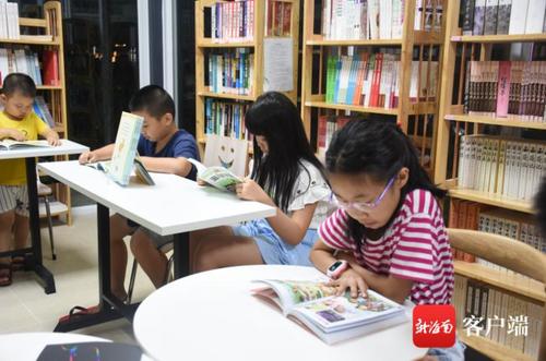 中国侨网读书分享会现场。记者 吴岳文 摄