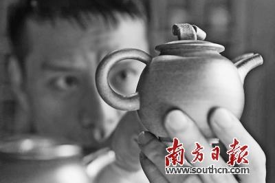 中国侨网在南国陶都，千年来佛山陶服务人们生活的本质不会变。南方日报记者 戴嘉信 摄