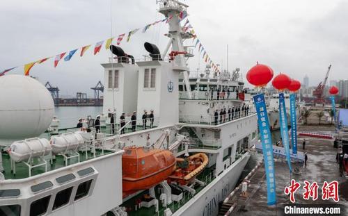 中国侨网3月29日,交通运输部海事局大型巡航救助船“海巡03”轮在海口正式列编海南海事局。 石俊供图