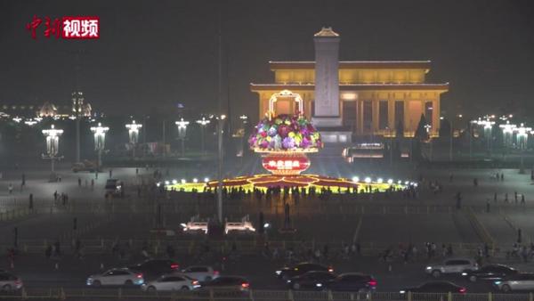 侨界代表在京参加国庆活动